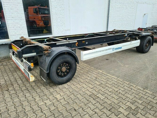 Krone AZW AZW 18, BDF - Transporter kontejnera/ Prikolica s izmjenjivim sanducima: slika Krone AZW AZW 18, BDF - Transporter kontejnera/ Prikolica s izmjenjivim sanducima Krone AZW AZW 18, BDF - Transporter kontejnera/ Prikolica s izmjenjivim sanducima: slika Krone AZW AZW 18, BDF - Transporter kontejnera/ Prikolica s izmjenjivim sanducima