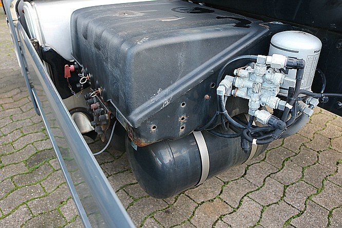 Zakup MAN TGA 18.350 4x2 LL TGA 18.350 4x2 LL, Fahrschule MAN TGA 18.350 4x2 LL TGA 18.350 4x2 LL, Fahrschule: slika Zakup MAN TGA 18.350 4x2 LL TGA 18.350 4x2 LL, Fahrschule MAN TGA 18.350 4x2 LL TGA 18.350 4x2 LL, Fahrschule