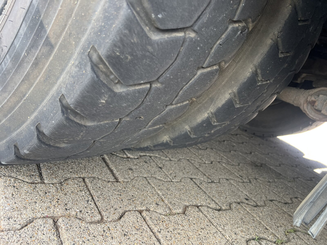 Kiper, Kamion s kranom MAN TGA 26.363 6x4 BB TGA 26.363 6x4 BB, 2-S-Alukipper: slika Kiper, Kamion s kranom MAN TGA 26.363 6x4 BB TGA 26.363 6x4 BB, 2-S-Alukipper
