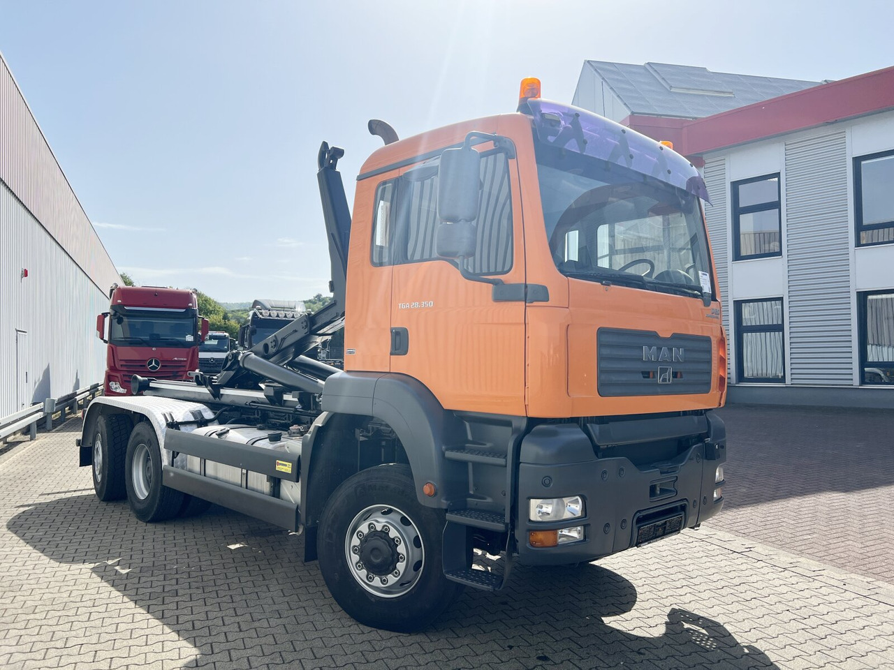 Kamion s kukastom dizalicom MAN TGA 28.350 6X4-4 BL TGA 28.350 6X4-4 BL, Lift-/Lenkachse, Meiller: slika Kamion s kukastom dizalicom MAN TGA 28.350 6X4-4 BL TGA 28.350 6X4-4 BL, Lift-/Lenkachse, Meiller