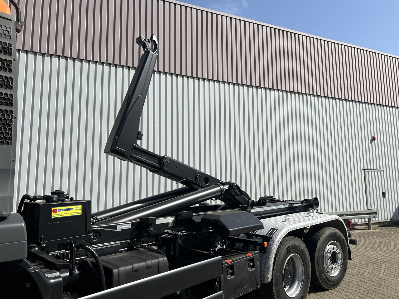 Kamion s kukastom dizalicom MAN TGA 28.350 6X4-4 BL TGA 28.350 6X4-4 BL, Lift-/Lenkachse, Meiller: slika Kamion s kukastom dizalicom MAN TGA 28.350 6X4-4 BL TGA 28.350 6X4-4 BL, Lift-/Lenkachse, Meiller