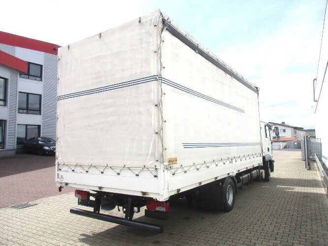 Kamion s kranom, Kamion s ceradom MAN TGL 12.240 BL 4x2 TGL 12.240BL 4x2, mit Kran Hiab 088 mit Funk: slika Kamion s kranom, Kamion s ceradom MAN TGL 12.240 BL 4x2 TGL 12.240BL 4x2, mit Kran Hiab 088 mit Funk