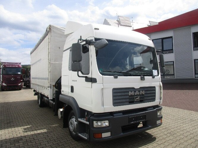Kamion s kranom, Kamion s ceradom MAN TGL 12.240 BL 4x2 TGL 12.240BL 4x2, mit Kran Hiab 088 mit Funk: slika Kamion s kranom, Kamion s ceradom MAN TGL 12.240 BL 4x2 TGL 12.240BL 4x2, mit Kran Hiab 088 mit Funk
