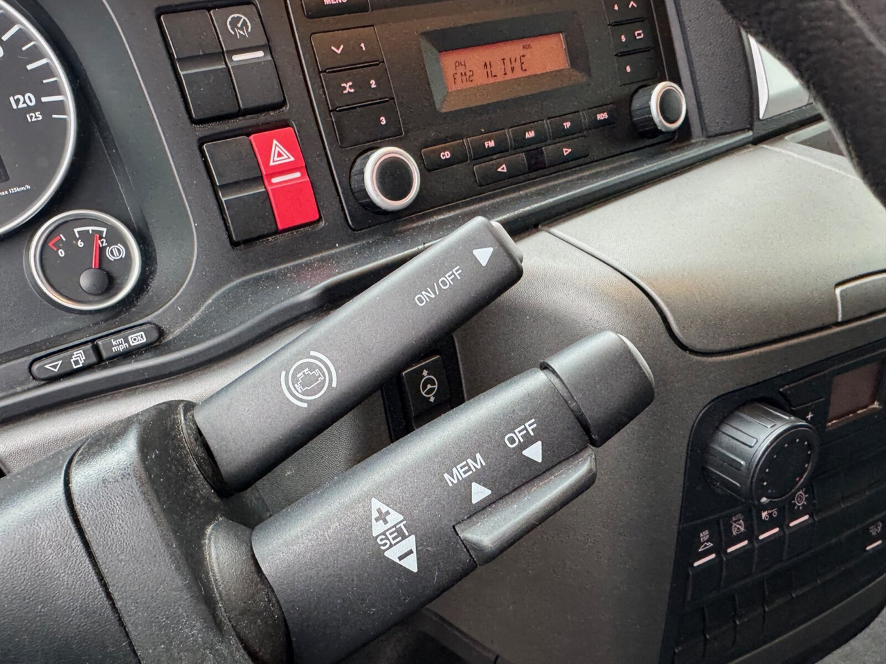 Kamion sandučar MAN TGL 8.150 4x2 BL TGL 8.150 4x2 BL, Möbelkoffer mit Rolltor: slika Kamion sandučar MAN TGL 8.150 4x2 BL TGL 8.150 4x2 BL, Möbelkoffer mit Rolltor