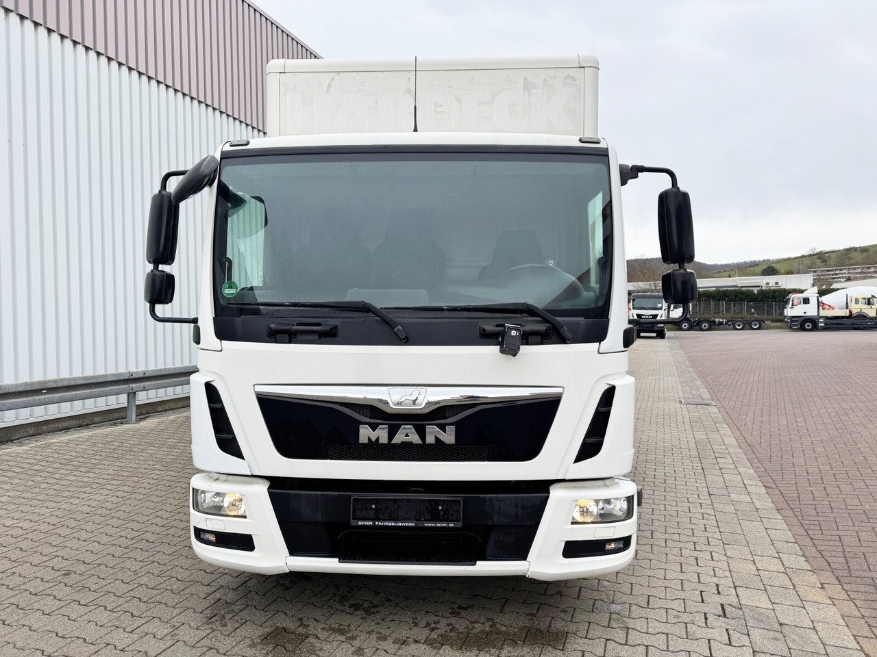 Kamion sandučar MAN TGL 8.150 4x2 BL TGL 8.150 4x2 BL, Möbelkoffer mit Rolltor: slika Kamion sandučar MAN TGL 8.150 4x2 BL TGL 8.150 4x2 BL, Möbelkoffer mit Rolltor