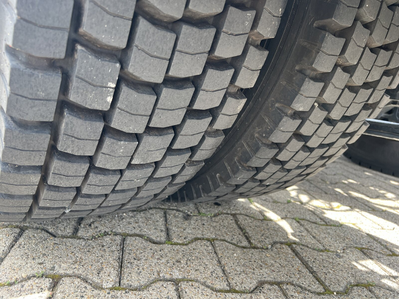 MAN TGS 26.320 6X2-4 BL TGS 26.320 6X2-4 BL, Lenk-/Liftachse, Rechtslenker, Export Only! - Kamion-šasija: slika MAN TGS 26.320 6X2-4 BL TGS 26.320 6X2-4 BL, Lenk-/Liftachse, Rechtslenker, Export Only! - Kamion-šasija MAN TGS 26.320 6X2-4 BL TGS 26.320 6X2-4 BL, Lenk-/Liftachse, Rechtslenker, Export Only! - Kamion-šasija: slika MAN TGS 26.320 6X2-4 BL TGS 26.320 6X2-4 BL, Lenk-/Liftachse, Rechtslenker, Export Only! - Kamion-šasija