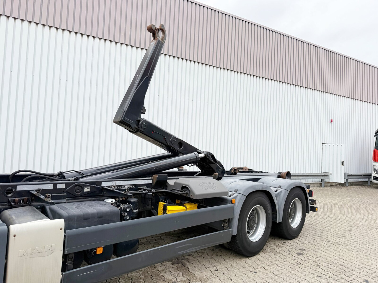 Kamion s kukastom dizalicom MAN TGS 33.400 6x4 BL TGS 33.400 6x4 BL, Navi: slika Kamion s kukastom dizalicom MAN TGS 33.400 6x4 BL TGS 33.400 6x4 BL, Navi