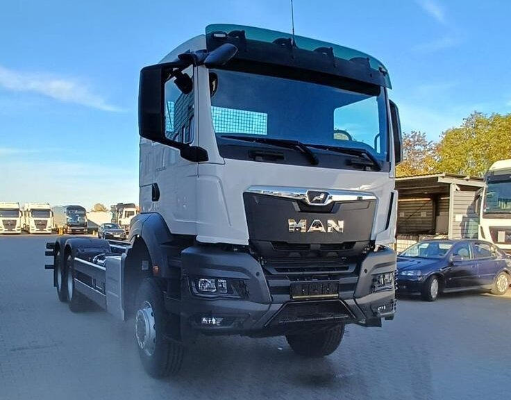 MAN TGS 33.440 6x6 BB CH TGS 33.440 6x6 BB CH, Hohe Bauart, Nebenantrieb - Kamion-šasija: slika MAN TGS 33.440 6x6 BB CH TGS 33.440 6x6 BB CH, Hohe Bauart, Nebenantrieb - Kamion-šasija MAN TGS 33.440 6x6 BB CH TGS 33.440 6x6 BB CH, Hohe Bauart, Nebenantrieb - Kamion-šasija: slika MAN TGS 33.440 6x6 BB CH TGS 33.440 6x6 BB CH, Hohe Bauart, Nebenantrieb - Kamion-šasija