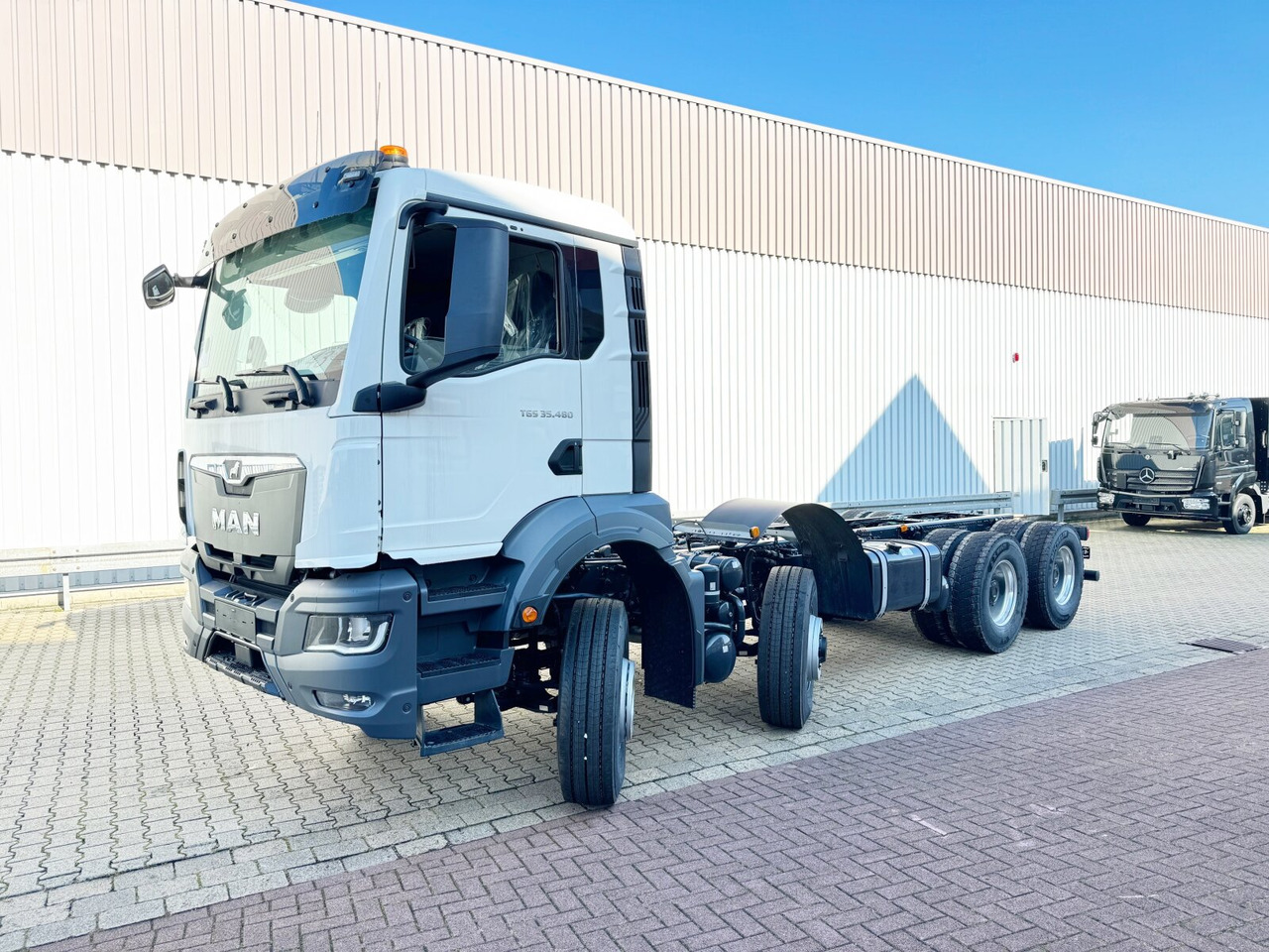 MAN TGS 35.480 8x6H BL CH TGS 35.480 8x6H BL CH, HydroDrive, Navi, Nebenantrieb - Kamion-šasija: slika MAN TGS 35.480 8x6H BL CH TGS 35.480 8x6H BL CH, HydroDrive, Navi, Nebenantrieb - Kamion-šasija MAN TGS 35.480 8x6H BL CH TGS 35.480 8x6H BL CH, HydroDrive, Navi, Nebenantrieb - Kamion-šasija: slika MAN TGS 35.480 8x6H BL CH TGS 35.480 8x6H BL CH, HydroDrive, Navi, Nebenantrieb - Kamion-šasija