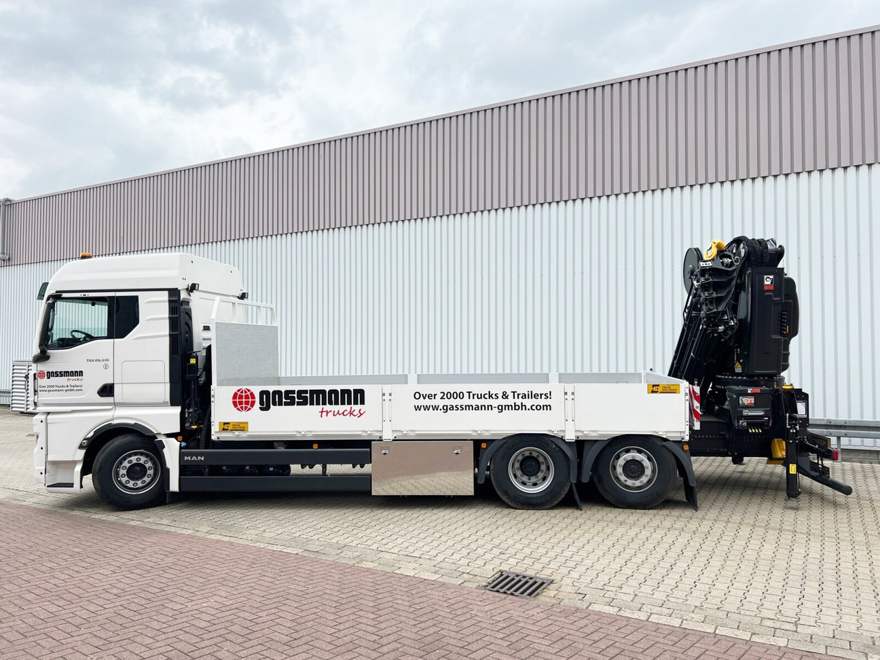 MAN TGX 26.510 6x2-4 LL CH TGX 26.510 6x2-4 LL, Kran Hiab X-HiPro 548 E-8, Lenk-/Liftachse, TwistLock 20Fuß, Funk, Retarder - Kamion s kranom, Kamion s otvorenim sandukom: slika MAN TGX 26.510 6x2-4 LL CH TGX 26.510 6x2-4 LL, Kran Hiab X-HiPro 548 E-8, Lenk-/Liftachse, TwistLock 20Fuß, Funk, Retarder - Kamion s kranom, Kamion s otvorenim sandukom MAN TGX 26.510 6x2-4 LL CH TGX 26.510 6x2-4 LL, Kran Hiab X-HiPro 548 E-8, Lenk-/Liftachse, TwistLock 20Fuß, Funk, Retarder - Kamion s kranom, Kamion s otvorenim sandukom: slika MAN TGX 26.510 6x2-4 LL CH TGX 26.510 6x2-4 LL, Kran Hiab X-HiPro 548 E-8, Lenk-/Liftachse, TwistLock 20Fuß, Funk, Retarder - Kamion s kranom, Kamion s otvorenim sandukom