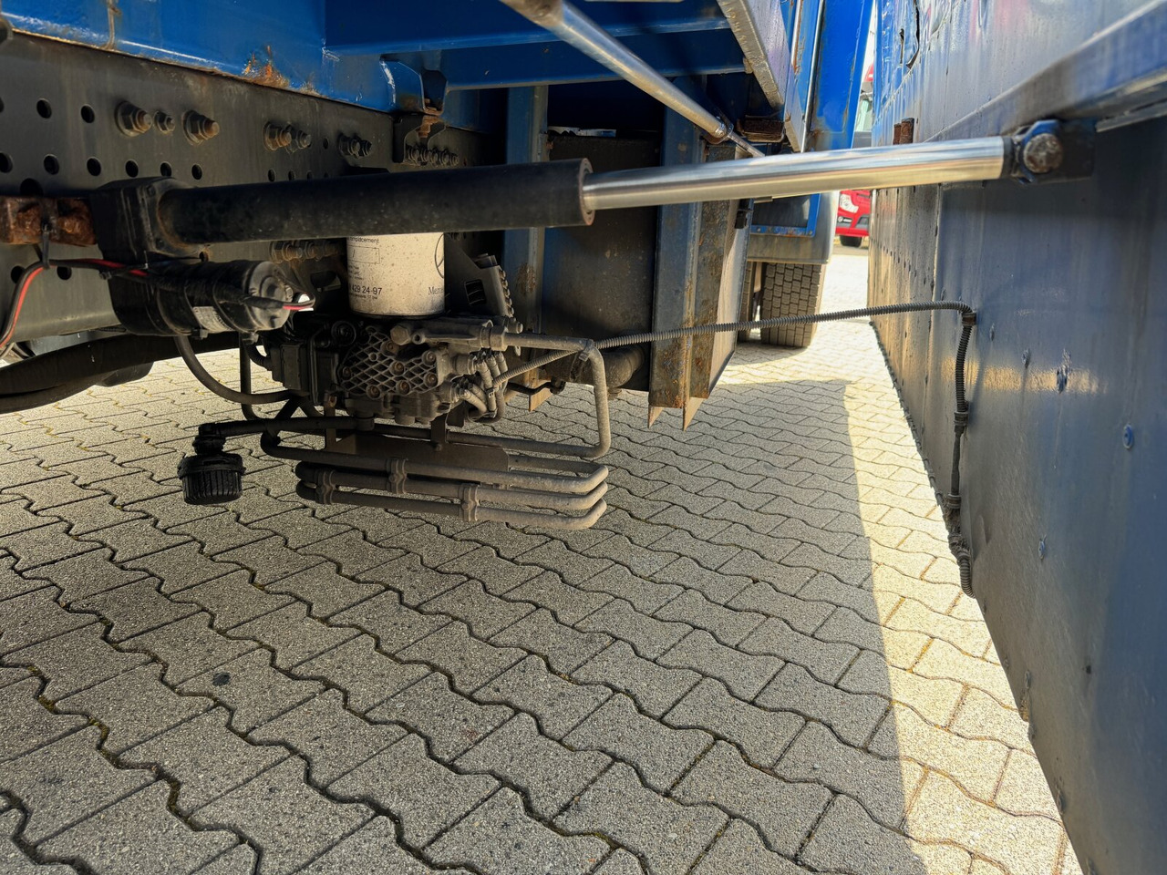 Mercedes-Benz Actros 1836 L 4x2 Actros 1836 L 4x2, Glastransporter, Heckkran Palfinger Pk 12002-EH, Funk - Kamion s kranom: slika Mercedes-Benz Actros 1836 L 4x2 Actros 1836 L 4x2, Glastransporter, Heckkran Palfinger Pk 12002-EH, Funk - Kamion s kranom Mercedes-Benz Actros 1836 L 4x2 Actros 1836 L 4x2, Glastransporter, Heckkran Palfinger Pk 12002-EH, Funk - Kamion s kranom: slika Mercedes-Benz Actros 1836 L 4x2 Actros 1836 L 4x2, Glastransporter, Heckkran Palfinger Pk 12002-EH, Funk - Kamion s kranom