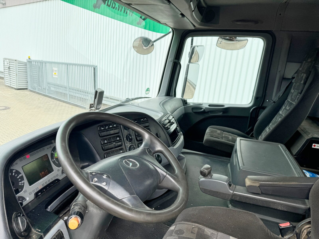 Mercedes-Benz Actros 2541 L 6x2 Actros 2541 L 6x2, Retader, Lenkachse - Kamion s kukastom dizalicom: slika Mercedes-Benz Actros 2541 L 6x2 Actros 2541 L 6x2, Retader, Lenkachse - Kamion s kukastom dizalicom Mercedes-Benz Actros 2541 L 6x2 Actros 2541 L 6x2, Retader, Lenkachse - Kamion s kukastom dizalicom: slika Mercedes-Benz Actros 2541 L 6x2 Actros 2541 L 6x2, Retader, Lenkachse - Kamion s kukastom dizalicom