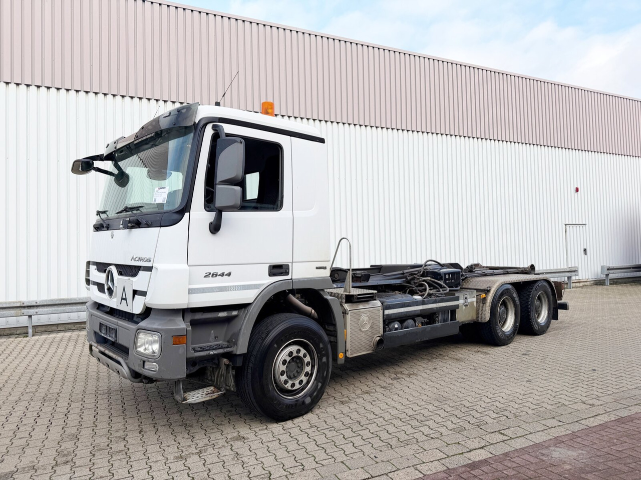 Mercedes-Benz Actros 2644 L 6x4 Actros 2644 L 6x4 - Kamion-šasija: slika Mercedes-Benz Actros 2644 L 6x4 Actros 2644 L 6x4 - Kamion-šasija Mercedes-Benz Actros 2644 L 6x4 Actros 2644 L 6x4 - Kamion-šasija: slika Mercedes-Benz Actros 2644 L 6x4 Actros 2644 L 6x4 - Kamion-šasija