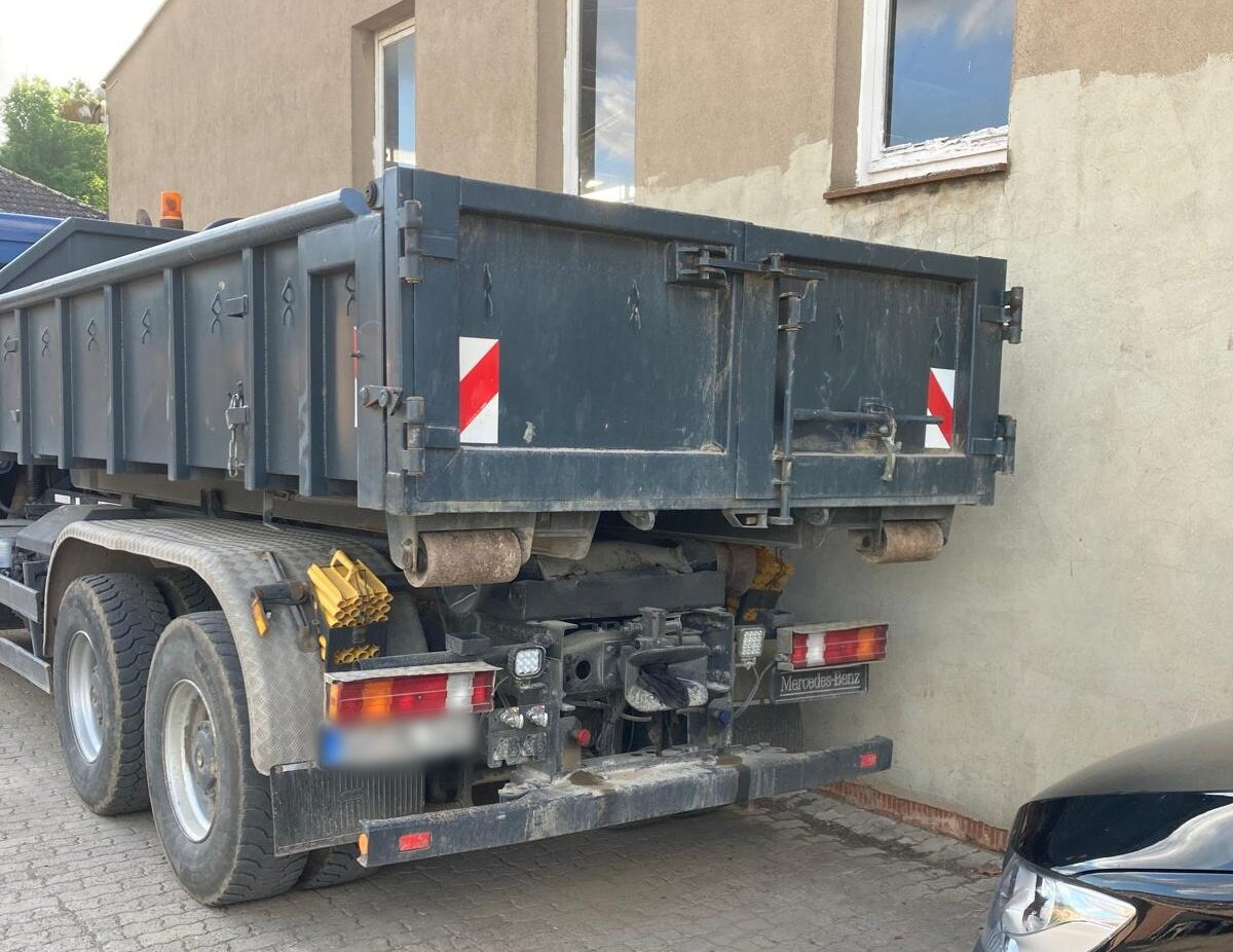 Mercedes-Benz Actros 3346 6x4 Actros 3346 6x4, Retarder - Kamion s kukastom dizalicom: slika Mercedes-Benz Actros 3346 6x4 Actros 3346 6x4, Retarder - Kamion s kukastom dizalicom Mercedes-Benz Actros 3346 6x4 Actros 3346 6x4, Retarder - Kamion s kukastom dizalicom: slika Mercedes-Benz Actros 3346 6x4 Actros 3346 6x4, Retarder - Kamion s kukastom dizalicom