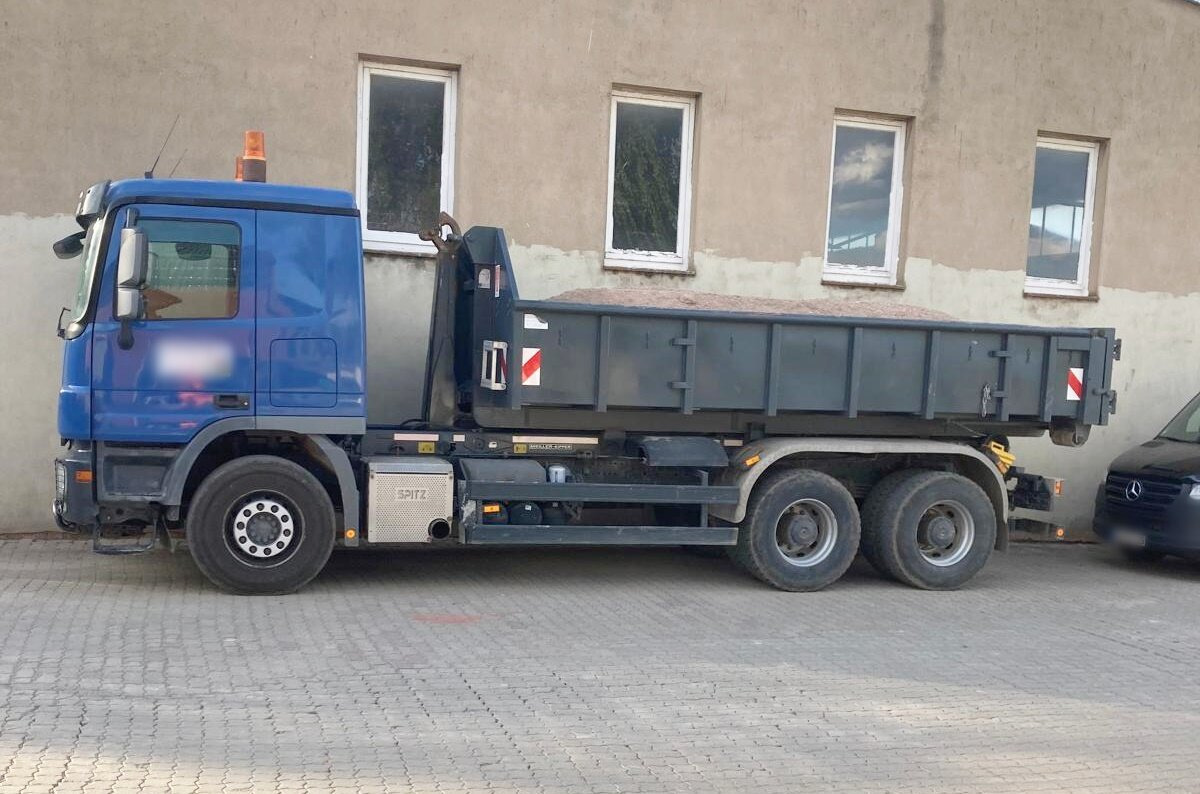 Mercedes-Benz Actros 3346 6x4 Actros 3346 6x4, Retarder - Kamion s kukastom dizalicom: slika Mercedes-Benz Actros 3346 6x4 Actros 3346 6x4, Retarder - Kamion s kukastom dizalicom Mercedes-Benz Actros 3346 6x4 Actros 3346 6x4, Retarder - Kamion s kukastom dizalicom: slika Mercedes-Benz Actros 3346 6x4 Actros 3346 6x4, Retarder - Kamion s kukastom dizalicom