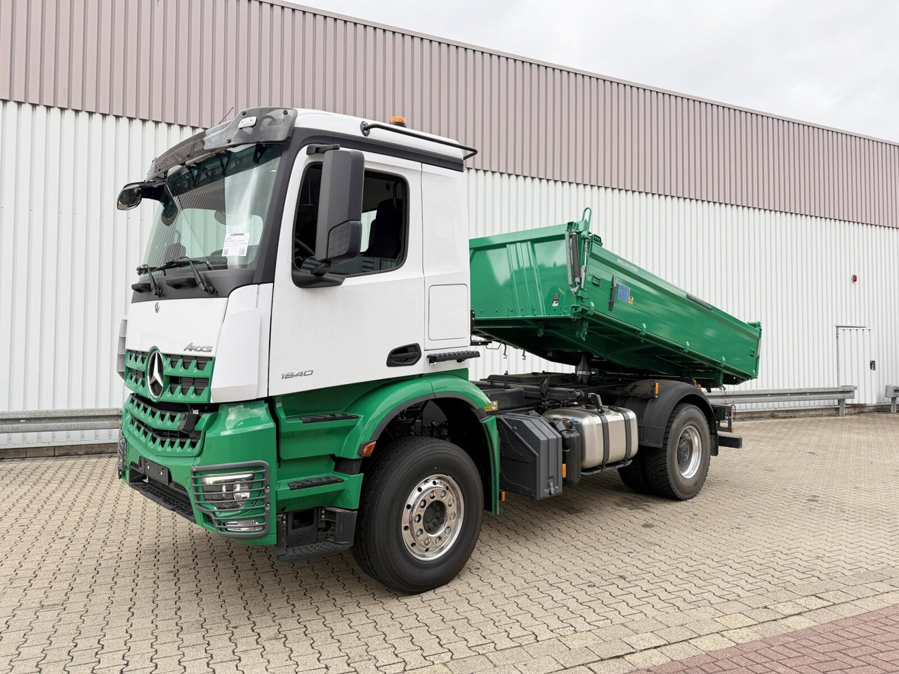 Mercedes-Benz Arocs 1840 K 4x2 Arocs 1840 K 4x2, MultimediaCockpit, Alu-Bordwände, Platz für Kranmontage - Kiper: slika Mercedes-Benz Arocs 1840 K 4x2 Arocs 1840 K 4x2, MultimediaCockpit, Alu-Bordwände, Platz für Kranmontage - Kiper Mercedes-Benz Arocs 1840 K 4x2 Arocs 1840 K 4x2, MultimediaCockpit, Alu-Bordwände, Platz für Kranmontage - Kiper: slika Mercedes-Benz Arocs 1840 K 4x2 Arocs 1840 K 4x2, MultimediaCockpit, Alu-Bordwände, Platz für Kranmontage - Kiper