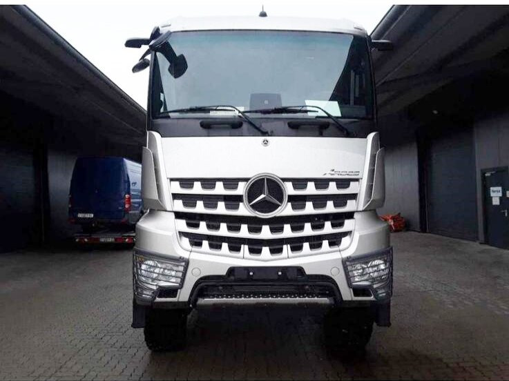 Mercedes-Benz Arocs 2053 A 4x4 Arocs 2053 A 4x4, Grounder, MirrorCam, Multimedia Cockpit, Navi - Kamion-šasija: slika Mercedes-Benz Arocs 2053 A 4x4 Arocs 2053 A 4x4, Grounder, MirrorCam, Multimedia Cockpit, Navi - Kamion-šasija Mercedes-Benz Arocs 2053 A 4x4 Arocs 2053 A 4x4, Grounder, MirrorCam, Multimedia Cockpit, Navi - Kamion-šasija: slika Mercedes-Benz Arocs 2053 A 4x4 Arocs 2053 A 4x4, Grounder, MirrorCam, Multimedia Cockpit, Navi - Kamion-šasija