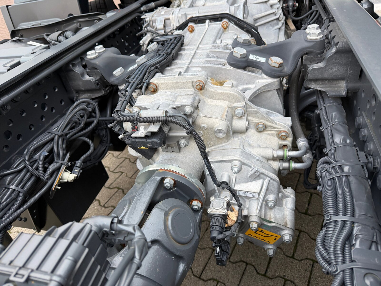 Mercedes-Benz Arocs 2542 L 6x2/4 Arocs 2542/45 L 6x2/4, Vorlauflenk-/liftachse, Navi, MultimediaCockpit - Utovarivač s proklizavajućim upravljanjem: slika Mercedes-Benz Arocs 2542 L 6x2/4 Arocs 2542/45 L 6x2/4, Vorlauflenk-/liftachse, Navi, MultimediaCockpit - Utovarivač s proklizavajućim upravljanjem Mercedes-Benz Arocs 2542 L 6x2/4 Arocs 2542/45 L 6x2/4, Vorlauflenk-/liftachse, Navi, MultimediaCockpit - Utovarivač s proklizavajućim upravljanjem: slika Mercedes-Benz Arocs 2542 L 6x2/4 Arocs 2542/45 L 6x2/4, Vorlauflenk-/liftachse, Navi, MultimediaCockpit - Utovarivač s proklizavajućim upravljanjem