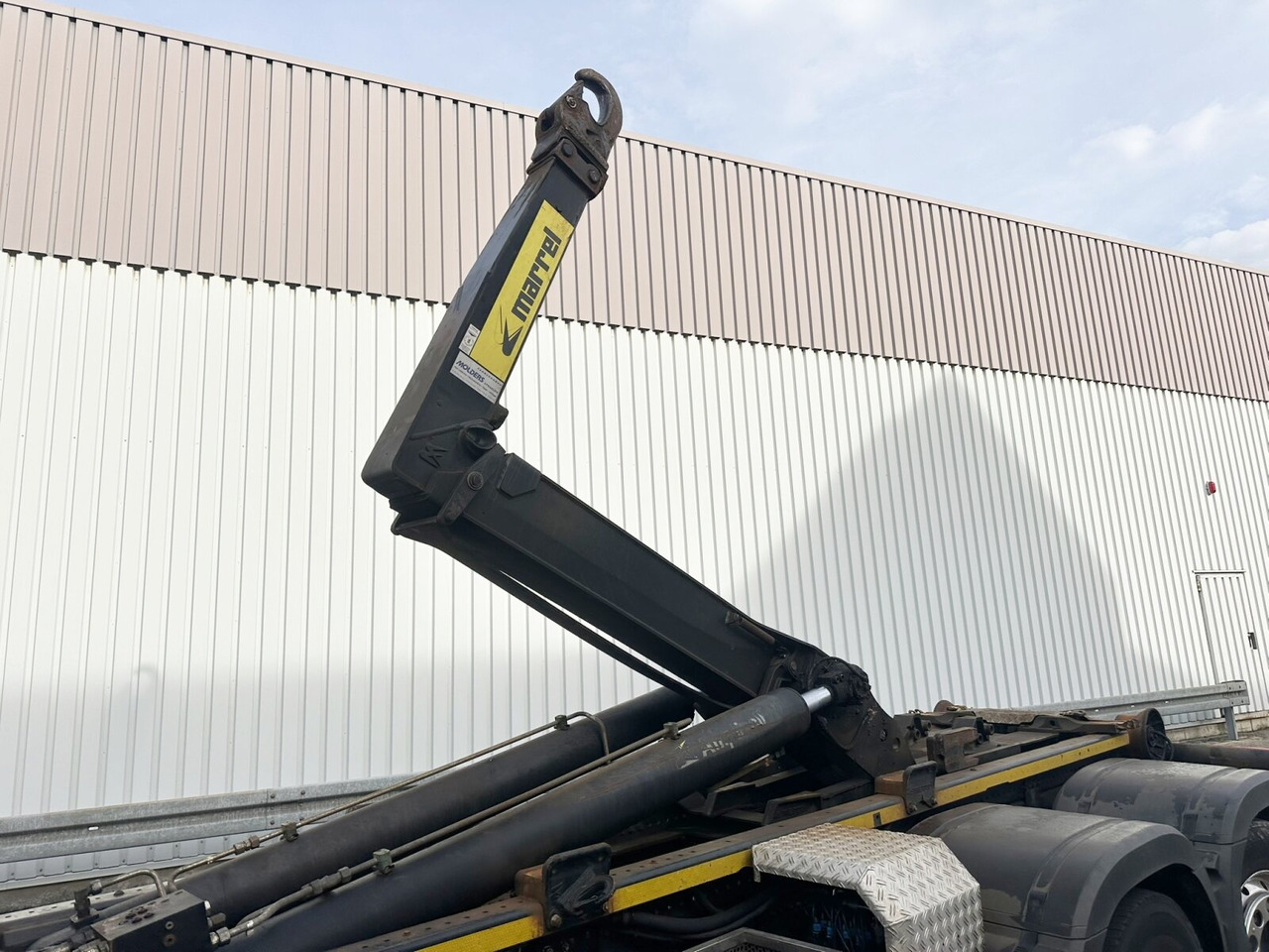 Mercedes-Benz Arocs 2552 L 6x2 Arocs 2552 L 6x2, Lenk-/Liftachse - Kamion s kukastom dizalicom: slika Mercedes-Benz Arocs 2552 L 6x2 Arocs 2552 L 6x2, Lenk-/Liftachse - Kamion s kukastom dizalicom Mercedes-Benz Arocs 2552 L 6x2 Arocs 2552 L 6x2, Lenk-/Liftachse - Kamion s kukastom dizalicom: slika Mercedes-Benz Arocs 2552 L 6x2 Arocs 2552 L 6x2, Lenk-/Liftachse - Kamion s kukastom dizalicom