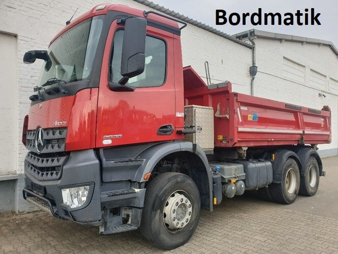 Mercedes-Benz Arocs 2635/40 K 6x4 Arocs 2635/40 K 6x4, Bordmatik links - Kiper: slika Mercedes-Benz Arocs 2635/40 K 6x4 Arocs 2635/40 K 6x4, Bordmatik links - Kiper Mercedes-Benz Arocs 2635/40 K 6x4 Arocs 2635/40 K 6x4, Bordmatik links - Kiper: slika Mercedes-Benz Arocs 2635/40 K 6x4 Arocs 2635/40 K 6x4, Bordmatik links - Kiper