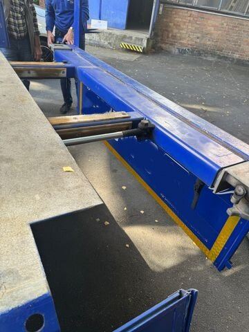 Mercedes-Benz Arocs 3245 L 8x2/6 Arocs 3245 L 8x2/6, Kran Fassi F 545 RA 2.26 XE, Jib, Funk 29,7 m - 400 kg - Kamion s kranom, Kamion s otvorenim sandukom: slika Mercedes-Benz Arocs 3245 L 8x2/6 Arocs 3245 L 8x2/6, Kran Fassi F 545 RA 2.26 XE, Jib, Funk 29,7 m - 400 kg - Kamion s kranom, Kamion s otvorenim sandukom Mercedes-Benz Arocs 3245 L 8x2/6 Arocs 3245 L 8x2/6, Kran Fassi F 545 RA 2.26 XE, Jib, Funk 29,7 m - 400 kg - Kamion s kranom, Kamion s otvorenim sandukom: slika Mercedes-Benz Arocs 3245 L 8x2/6 Arocs 3245 L 8x2/6, Kran Fassi F 545 RA 2.26 XE, Jib, Funk 29,7 m - 400 kg - Kamion s kranom, Kamion s otvorenim sandukom