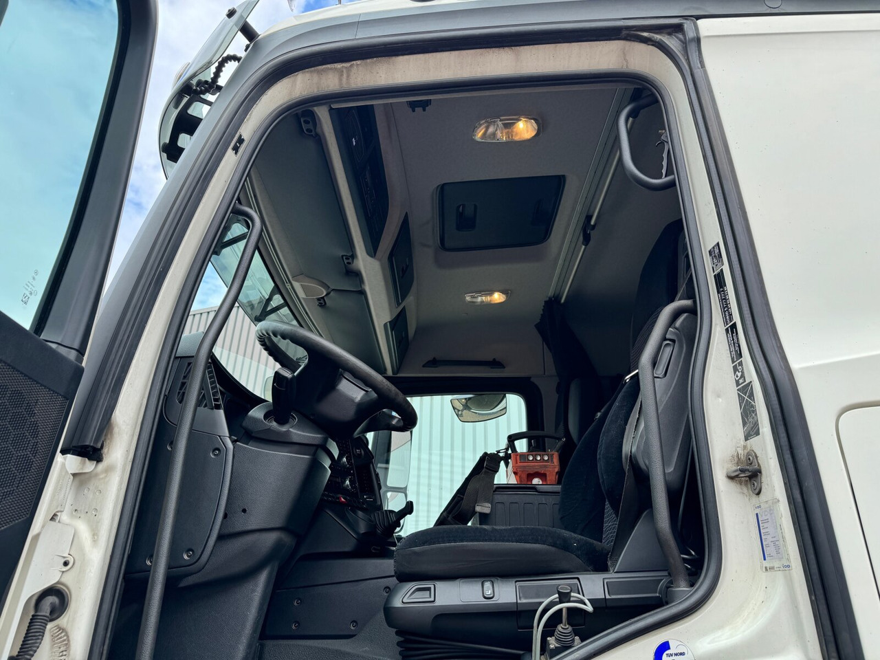 Mercedes-Benz Arocs 3351 AK 6x6 Arocs 3351 AK 6x6, Retarder, Navi, Grounder, Kran Atlas AK 190.2E, Funk - Kamion s kukastom dizalicom, Kamion s kranom: slika Mercedes-Benz Arocs 3351 AK 6x6 Arocs 3351 AK 6x6, Retarder, Navi, Grounder, Kran Atlas AK 190.2E, Funk - Kamion s kukastom dizalicom, Kamion s kranom Mercedes-Benz Arocs 3351 AK 6x6 Arocs 3351 AK 6x6, Retarder, Navi, Grounder, Kran Atlas AK 190.2E, Funk - Kamion s kukastom dizalicom, Kamion s kranom: slika Mercedes-Benz Arocs 3351 AK 6x6 Arocs 3351 AK 6x6, Retarder, Navi, Grounder, Kran Atlas AK 190.2E, Funk - Kamion s kukastom dizalicom, Kamion s kranom