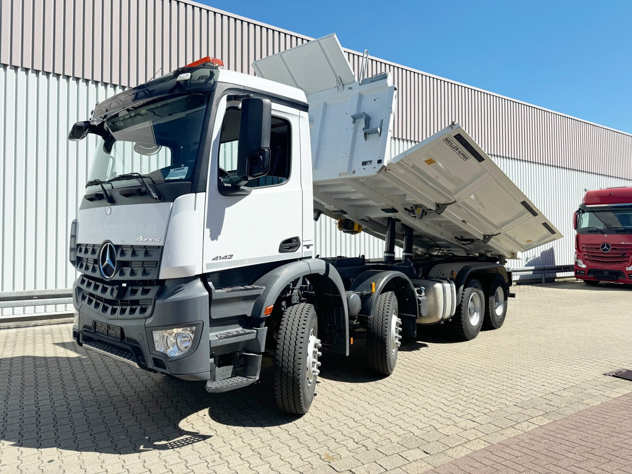 Mercedes-Benz Arocs 4142/48 K 8x4/4 Arocs 4142/48 K 8x4/4, Meiller Bordmatik links - Kiper: slika Mercedes-Benz Arocs 4142/48 K 8x4/4 Arocs 4142/48 K 8x4/4, Meiller Bordmatik links - Kiper Mercedes-Benz Arocs 4142/48 K 8x4/4 Arocs 4142/48 K 8x4/4, Meiller Bordmatik links - Kiper: slika Mercedes-Benz Arocs 4142/48 K 8x4/4 Arocs 4142/48 K 8x4/4, Meiller Bordmatik links - Kiper