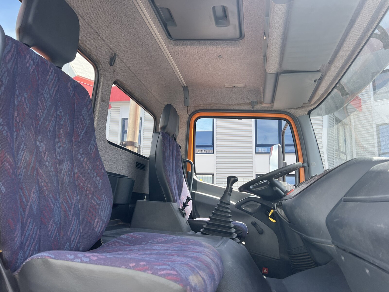 Kiper Mercedes-Benz Atego 1823 AK 4x4 Atego 1823 AK 4x4: slika Kiper Mercedes-Benz Atego 1823 AK 4x4 Atego 1823 AK 4x4