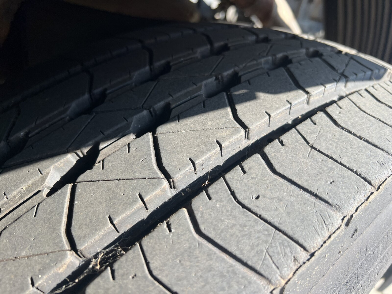 Mercedes-Benz Atego 1828 L 4x2 Atego 1828 L 4x2, Rechtslenker, Winterdienstaustattung - Kamion-šasija: slika Mercedes-Benz Atego 1828 L 4x2 Atego 1828 L 4x2, Rechtslenker, Winterdienstaustattung - Kamion-šasija Mercedes-Benz Atego 1828 L 4x2 Atego 1828 L 4x2, Rechtslenker, Winterdienstaustattung - Kamion-šasija: slika Mercedes-Benz Atego 1828 L 4x2 Atego 1828 L 4x2, Rechtslenker, Winterdienstaustattung - Kamion-šasija