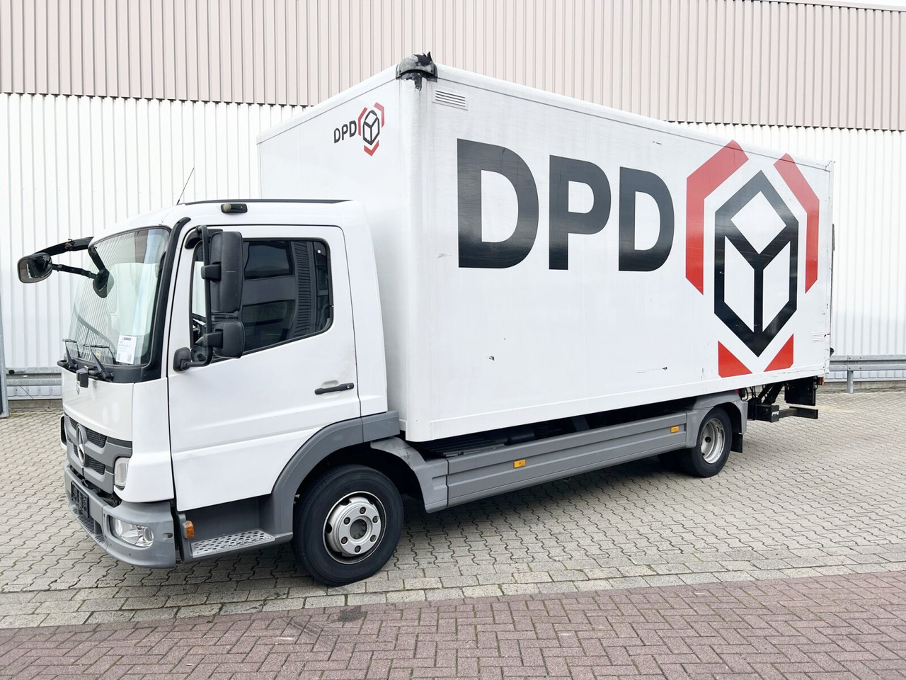 Mercedes-Benz Atego 816 L 4x2 Atego 816 L 4x2 mit LBW, 4x Vorhanden! - Kamion sandučar: slika Mercedes-Benz Atego 816 L 4x2 Atego 816 L 4x2 mit LBW, 4x Vorhanden! - Kamion sandučar Mercedes-Benz Atego 816 L 4x2 Atego 816 L 4x2 mit LBW, 4x Vorhanden! - Kamion sandučar: slika Mercedes-Benz Atego 816 L 4x2 Atego 816 L 4x2 mit LBW, 4x Vorhanden! - Kamion sandučar