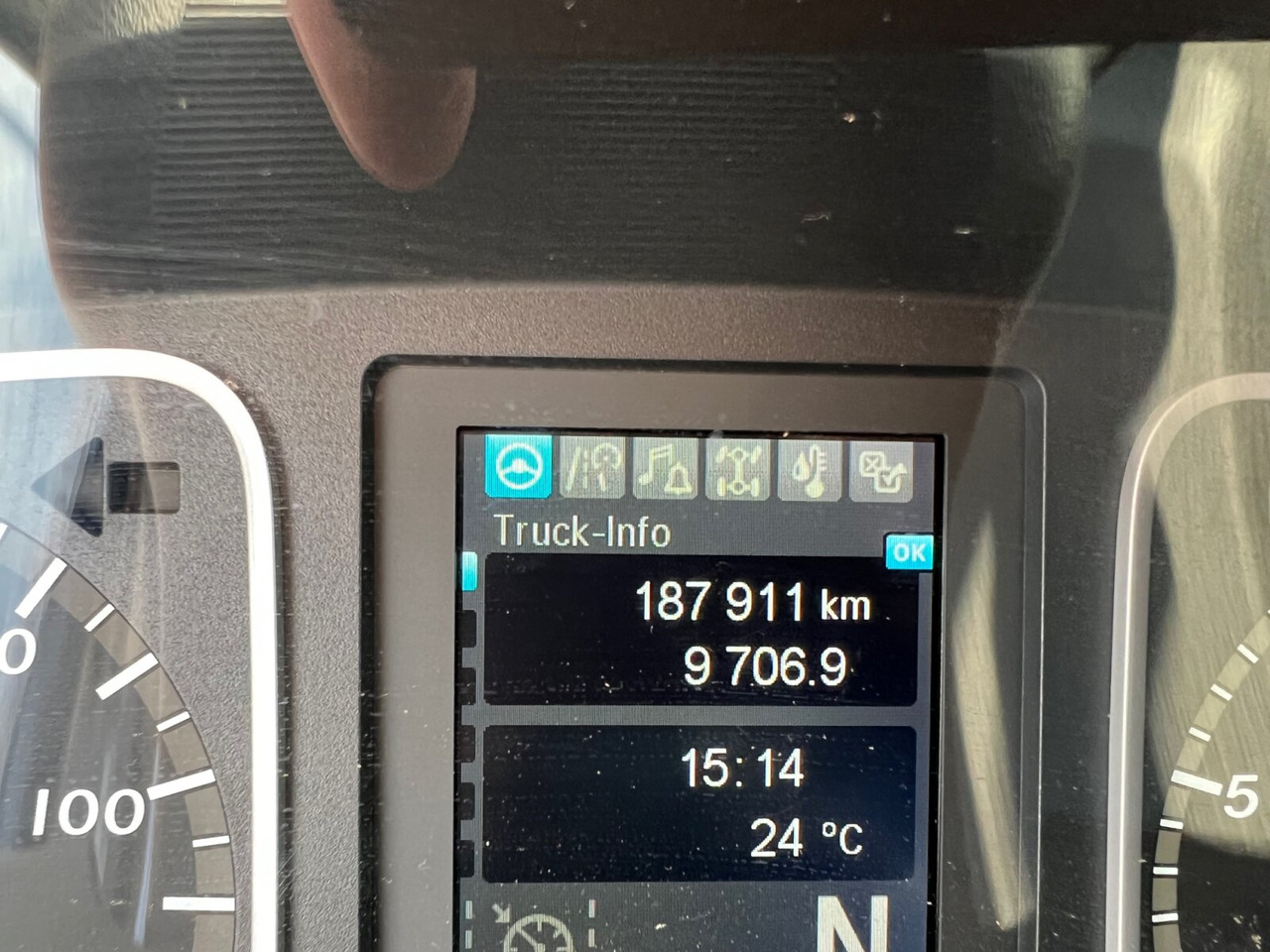 Mercedes-Benz Atego 818/23 L 4x2 Atego 818/23 L 4x2 mit Sörensen LBW - Kamion s ceradom: slika Mercedes-Benz Atego 818/23 L 4x2 Atego 818/23 L 4x2 mit Sörensen LBW - Kamion s ceradom Mercedes-Benz Atego 818/23 L 4x2 Atego 818/23 L 4x2 mit Sörensen LBW - Kamion s ceradom: slika Mercedes-Benz Atego 818/23 L 4x2 Atego 818/23 L 4x2 mit Sörensen LBW - Kamion s ceradom