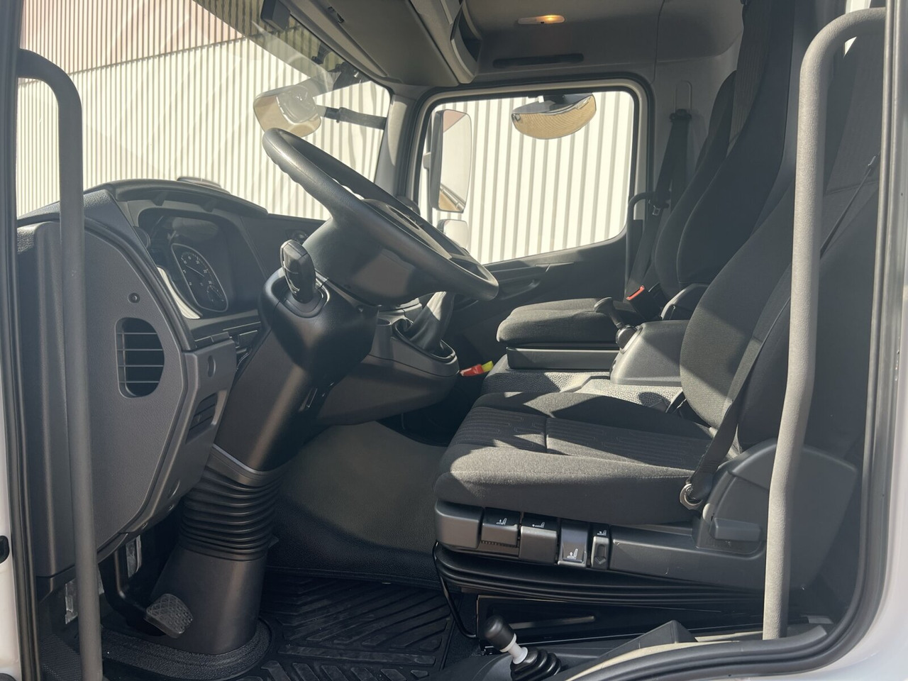 Mercedes-Benz Atego 818 K 4x2 Atego 818 K 4x2, 2x AHK, Meiller-Kipper, mehrfach Vorhanden! - Kiper: slika Mercedes-Benz Atego 818 K 4x2 Atego 818 K 4x2, 2x AHK, Meiller-Kipper, mehrfach Vorhanden! - Kiper Mercedes-Benz Atego 818 K 4x2 Atego 818 K 4x2, 2x AHK, Meiller-Kipper, mehrfach Vorhanden! - Kiper: slika Mercedes-Benz Atego 818 K 4x2 Atego 818 K 4x2, 2x AHK, Meiller-Kipper, mehrfach Vorhanden! - Kiper