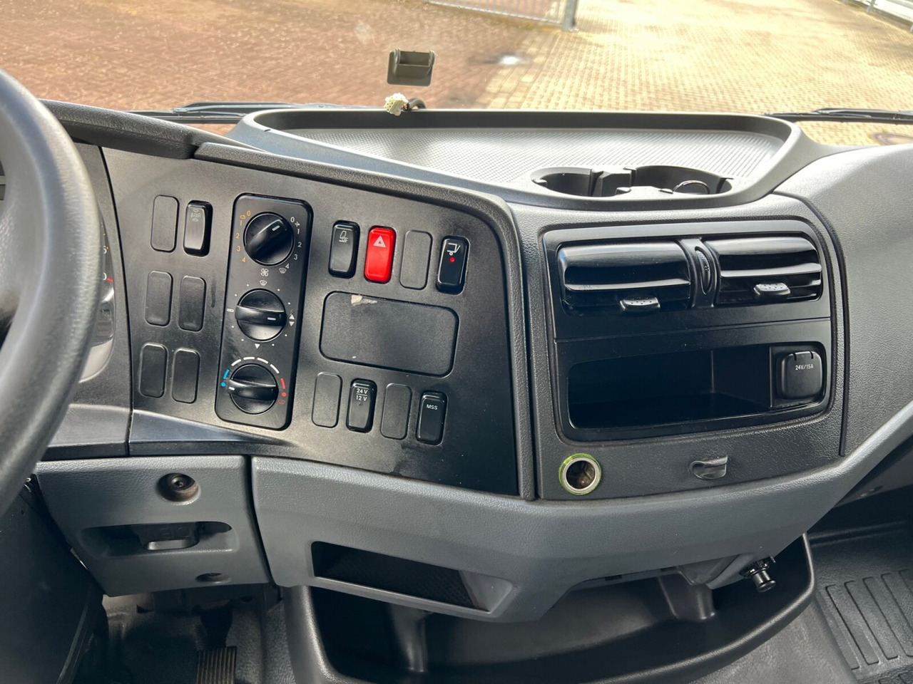 Mercedes-Benz Atego 818 L 4x2 Atego 818 L 4x2 mit MBB LBW, 4x Vorhanden! - Kamion sandučar: slika Mercedes-Benz Atego 818 L 4x2 Atego 818 L 4x2 mit MBB LBW, 4x Vorhanden! - Kamion sandučar Mercedes-Benz Atego 818 L 4x2 Atego 818 L 4x2 mit MBB LBW, 4x Vorhanden! - Kamion sandučar: slika Mercedes-Benz Atego 818 L 4x2 Atego 818 L 4x2 mit MBB LBW, 4x Vorhanden! - Kamion sandučar