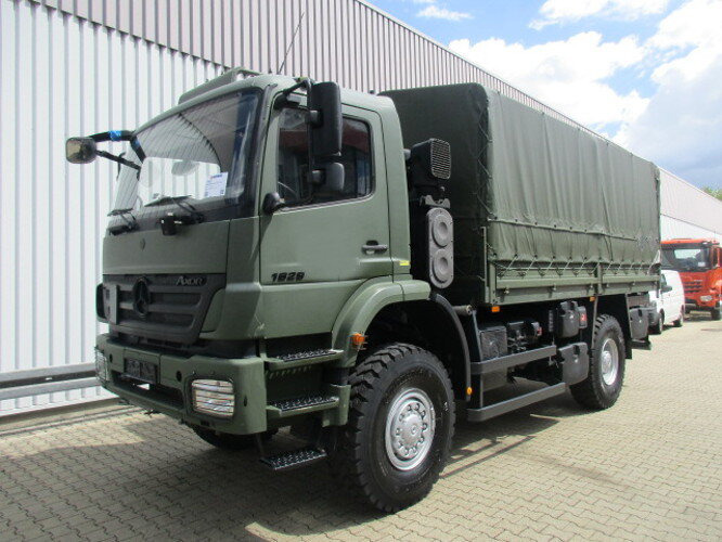 Mercedes-Benz Axor 1829 A 4x4 Axor 1829 A 4x4 - Kamion s otvorenim sandukom: slika Mercedes-Benz Axor 1829 A 4x4 Axor 1829 A 4x4 - Kamion s otvorenim sandukom Mercedes-Benz Axor 1829 A 4x4 Axor 1829 A 4x4 - Kamion s otvorenim sandukom: slika Mercedes-Benz Axor 1829 A 4x4 Axor 1829 A 4x4 - Kamion s otvorenim sandukom