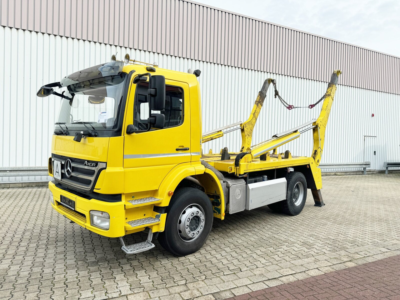 Mercedes-Benz Axor 1833 K 4x2 Axor 1833 K 4x2, Gergen TAK 20 Tele-Absetzer - Utovarivač s proklizavajućim upravljanjem: slika Mercedes-Benz Axor 1833 K 4x2 Axor 1833 K 4x2, Gergen TAK 20 Tele-Absetzer - Utovarivač s proklizavajućim upravljanjem Mercedes-Benz Axor 1833 K 4x2 Axor 1833 K 4x2, Gergen TAK 20 Tele-Absetzer - Utovarivač s proklizavajućim upravljanjem: slika Mercedes-Benz Axor 1833 K 4x2 Axor 1833 K 4x2, Gergen TAK 20 Tele-Absetzer - Utovarivač s proklizavajućim upravljanjem