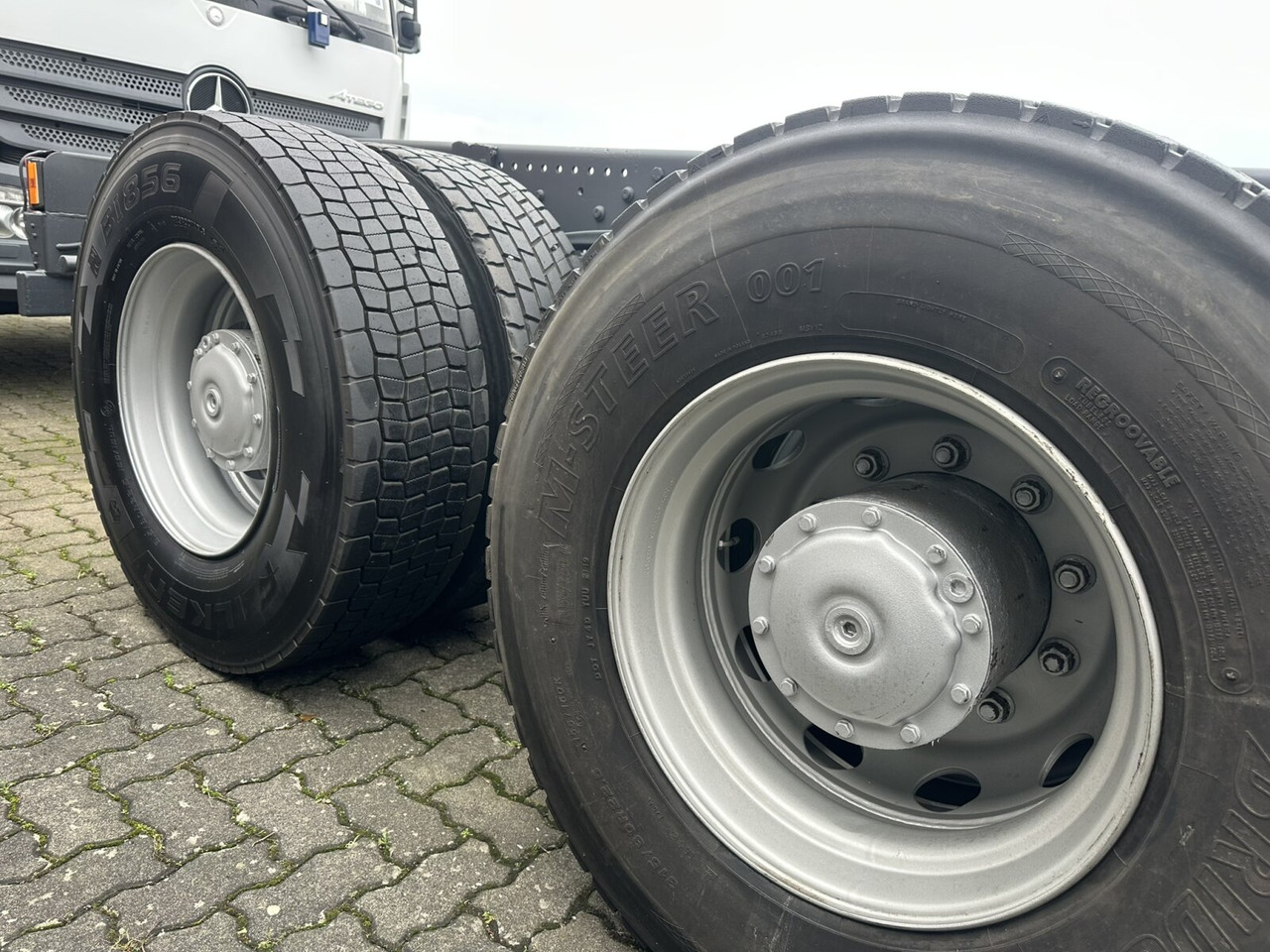 Mercedes-Benz Axor 2629 K 6x4 Axor 2629 K 6x4, PTO, Steel, Manual, 6-Zylinder - Kamion-šasija: slika Mercedes-Benz Axor 2629 K 6x4 Axor 2629 K 6x4, PTO, Steel, Manual, 6-Zylinder - Kamion-šasija Mercedes-Benz Axor 2629 K 6x4 Axor 2629 K 6x4, PTO, Steel, Manual, 6-Zylinder - Kamion-šasija: slika Mercedes-Benz Axor 2629 K 6x4 Axor 2629 K 6x4, PTO, Steel, Manual, 6-Zylinder - Kamion-šasija