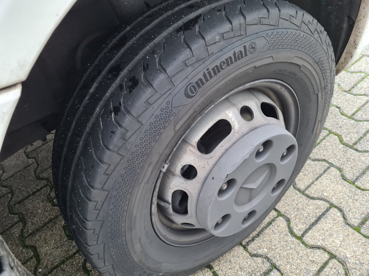 Mercedes-Benz Sprinter 516 CDI 4x2 Sprinter 516 CDI 4x2, Rettungswagen - Furgon: slika Mercedes-Benz Sprinter 516 CDI 4x2 Sprinter 516 CDI 4x2, Rettungswagen - Furgon Mercedes-Benz Sprinter 516 CDI 4x2 Sprinter 516 CDI 4x2, Rettungswagen - Furgon: slika Mercedes-Benz Sprinter 516 CDI 4x2 Sprinter 516 CDI 4x2, Rettungswagen - Furgon