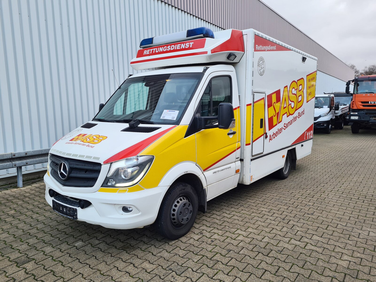 Mercedes-Benz Sprinter 516 CDI 4x2 Sprinter 516 CDI 4x2, Rettungswagen - Furgon: slika Mercedes-Benz Sprinter 516 CDI 4x2 Sprinter 516 CDI 4x2, Rettungswagen - Furgon Mercedes-Benz Sprinter 516 CDI 4x2 Sprinter 516 CDI 4x2, Rettungswagen - Furgon: slika Mercedes-Benz Sprinter 516 CDI 4x2 Sprinter 516 CDI 4x2, Rettungswagen - Furgon