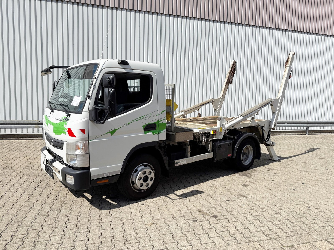 Mitsubishi Canter Fuso 7C15 4x2 Canter Fuso 7C15 4x2, Tele-Absetzer, Vereiterbar bis 10m³ - Utovarivač s proklizavajućim upravljanjem: slika Mitsubishi Canter Fuso 7C15 4x2 Canter Fuso 7C15 4x2, Tele-Absetzer, Vereiterbar bis 10m³ - Utovarivač s proklizavajućim upravljanjem Mitsubishi Canter Fuso 7C15 4x2 Canter Fuso 7C15 4x2, Tele-Absetzer, Vereiterbar bis 10m³ - Utovarivač s proklizavajućim upravljanjem: slika Mitsubishi Canter Fuso 7C15 4x2 Canter Fuso 7C15 4x2, Tele-Absetzer, Vereiterbar bis 10m³ - Utovarivač s proklizavajućim upravljanjem