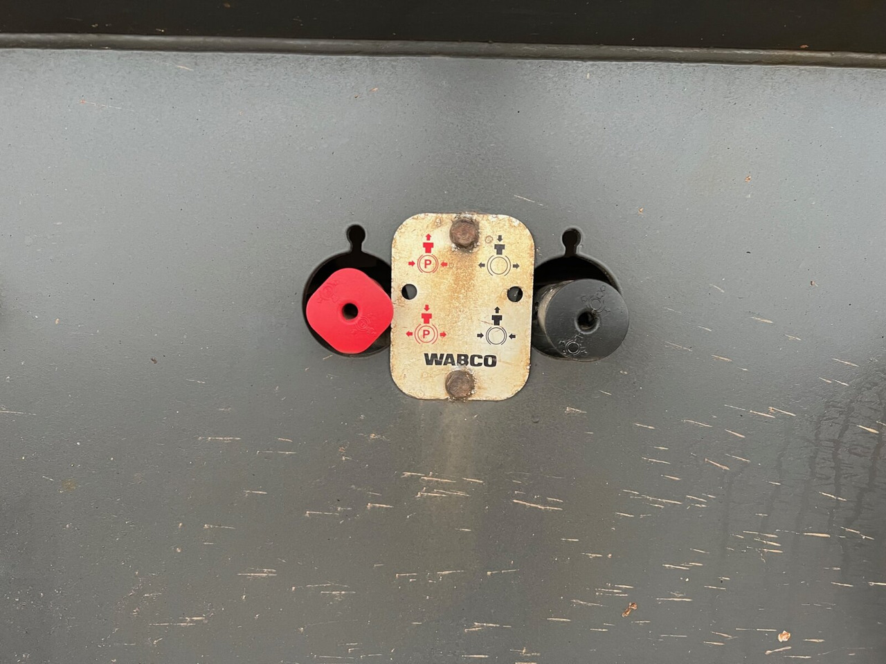 Carnehl CHKS32/2HG CHKS32/2HG, Stahlmulde ca. 23m³, Liftachse - Poluprikolica: slika Carnehl CHKS32/2HG CHKS32/2HG, Stahlmulde ca. 23m³, Liftachse - Poluprikolica Carnehl CHKS32/2HG CHKS32/2HG, Stahlmulde ca. 23m³, Liftachse - Poluprikolica: slika Carnehl CHKS32/2HG CHKS32/2HG, Stahlmulde ca. 23m³, Liftachse - Poluprikolica