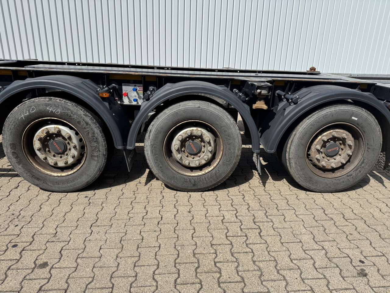 Kögel Port 45 Simplex Container-Chassis Port 45 Simplex, Container-Chassis, 20/2x20/30/40/45 Fuß, ausziehbar - Poluprikolica: slika Kögel Port 45 Simplex Container-Chassis Port 45 Simplex, Container-Chassis, 20/2x20/30/40/45 Fuß, ausziehbar - Poluprikolica Kögel Port 45 Simplex Container-Chassis Port 45 Simplex, Container-Chassis, 20/2x20/30/40/45 Fuß, ausziehbar - Poluprikolica: slika Kögel Port 45 Simplex Container-Chassis Port 45 Simplex, Container-Chassis, 20/2x20/30/40/45 Fuß, ausziehbar - Poluprikolica