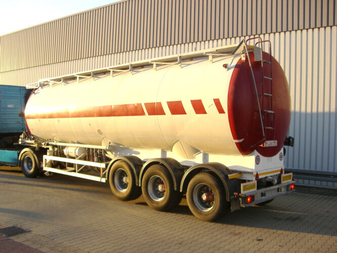 S36 R 2 P43 PIACENZA (I) C36R2P43, 43m³ - Silos poluprikolica: slika S36 R 2 P43 PIACENZA (I) C36R2P43, 43m³ - Silos poluprikolica S36 R 2 P43 PIACENZA (I) C36R2P43, 43m³ - Silos poluprikolica: slika S36 R 2 P43 PIACENZA (I) C36R2P43, 43m³ - Silos poluprikolica