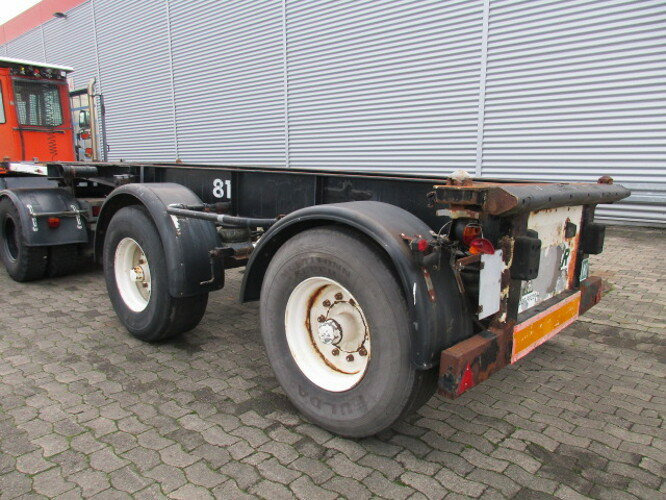 SC 24-36 - Transporter kontejnera/ Poluprikolica s izmjenjivim sanducima: slika SC 24-36 - Transporter kontejnera/ Poluprikolica s izmjenjivim sanducima SC 24-36 - Transporter kontejnera/ Poluprikolica s izmjenjivim sanducima: slika SC 24-36 - Transporter kontejnera/ Poluprikolica s izmjenjivim sanducima