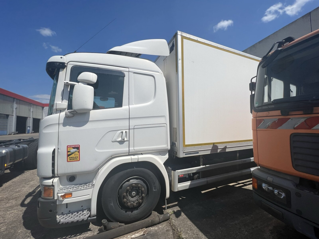 Scania G420 6x2, ERSATZTEILSPENDER! G420 6x2, Liftachse, Hiab LBW, Motor defekt! - Kamion sandučar: slika Scania G420 6x2, ERSATZTEILSPENDER! G420 6x2, Liftachse, Hiab LBW, Motor defekt! - Kamion sandučar Scania G420 6x2, ERSATZTEILSPENDER! G420 6x2, Liftachse, Hiab LBW, Motor defekt! - Kamion sandučar: slika Scania G420 6x2, ERSATZTEILSPENDER! G420 6x2, Liftachse, Hiab LBW, Motor defekt! - Kamion sandučar