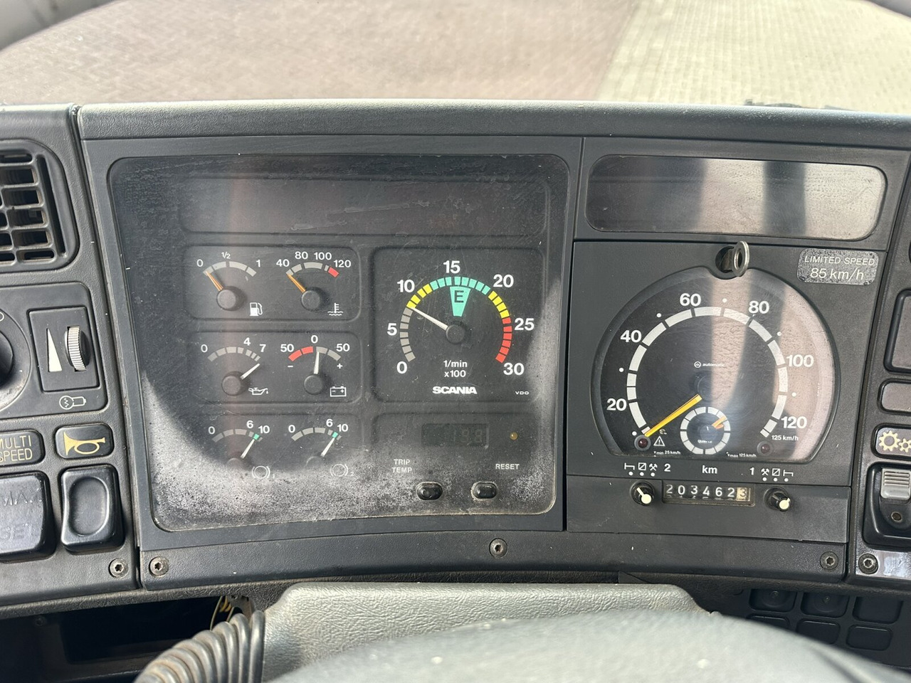 Scania P93 HK 250 6x4L P93 HK 250 6x4L - Kamion-šasija: slika Scania P93 HK 250 6x4L P93 HK 250 6x4L - Kamion-šasija Scania P93 HK 250 6x4L P93 HK 250 6x4L - Kamion-šasija: slika Scania P93 HK 250 6x4L P93 HK 250 6x4L - Kamion-šasija