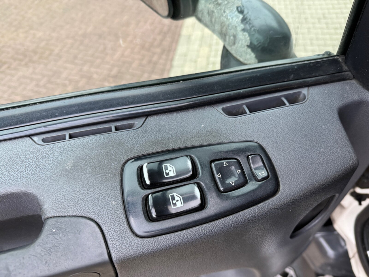 Scania R380 DB 4x2 MNA R380 DB 4x2 MNA, Platz für Heckkran, 2x AHK - Kamion s kranom, Kamion s otvorenim sandukom: slika Scania R380 DB 4x2 MNA R380 DB 4x2 MNA, Platz für Heckkran, 2x AHK - Kamion s kranom, Kamion s otvorenim sandukom Scania R380 DB 4x2 MNA R380 DB 4x2 MNA, Platz für Heckkran, 2x AHK - Kamion s kranom, Kamion s otvorenim sandukom: slika Scania R380 DB 4x2 MNA R380 DB 4x2 MNA, Platz für Heckkran, 2x AHK - Kamion s kranom, Kamion s otvorenim sandukom