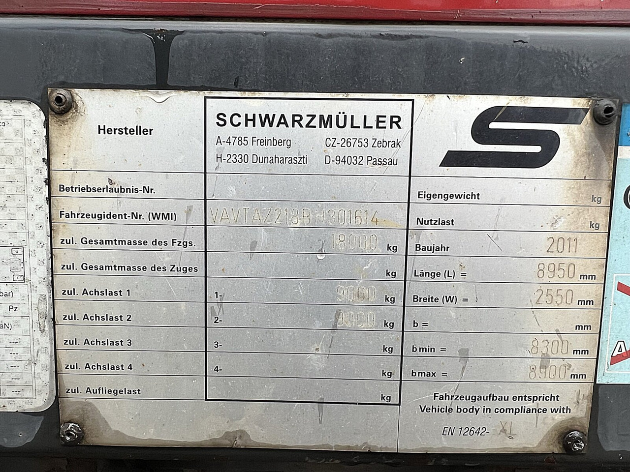 Schwarzmüller AZ 18 AZ 18 - Prikolica plato/ Otvoreni sanduk: slika Schwarzmüller AZ 18 AZ 18 - Prikolica plato/ Otvoreni sanduk Schwarzmüller AZ 18 AZ 18 - Prikolica plato/ Otvoreni sanduk: slika Schwarzmüller AZ 18 AZ 18 - Prikolica plato/ Otvoreni sanduk