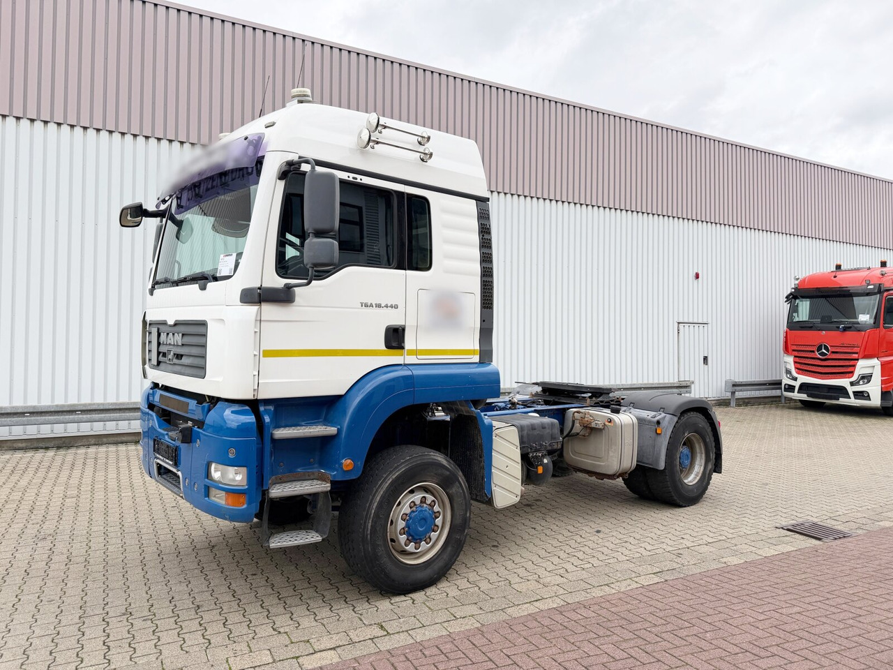 MAN TGA 18.440 4x4 BL TGA 18.440 4x4 BL, Hydraulik - Tegljač: slika MAN TGA 18.440 4x4 BL TGA 18.440 4x4 BL, Hydraulik - Tegljač MAN TGA 18.440 4x4 BL TGA 18.440 4x4 BL, Hydraulik - Tegljač: slika MAN TGA 18.440 4x4 BL TGA 18.440 4x4 BL, Hydraulik - Tegljač