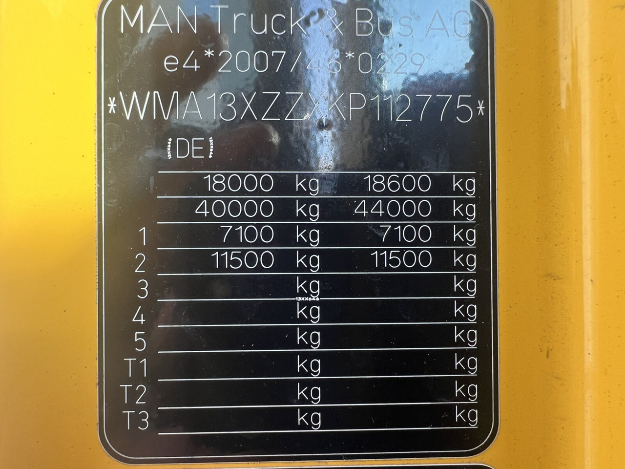 Tegljač MAN TGX 18.500 4X2 LLS TGX 18.500 4X2 LLS, Retarder, Vollumer: slika Tegljač MAN TGX 18.500 4X2 LLS TGX 18.500 4X2 LLS, Retarder, Vollumer