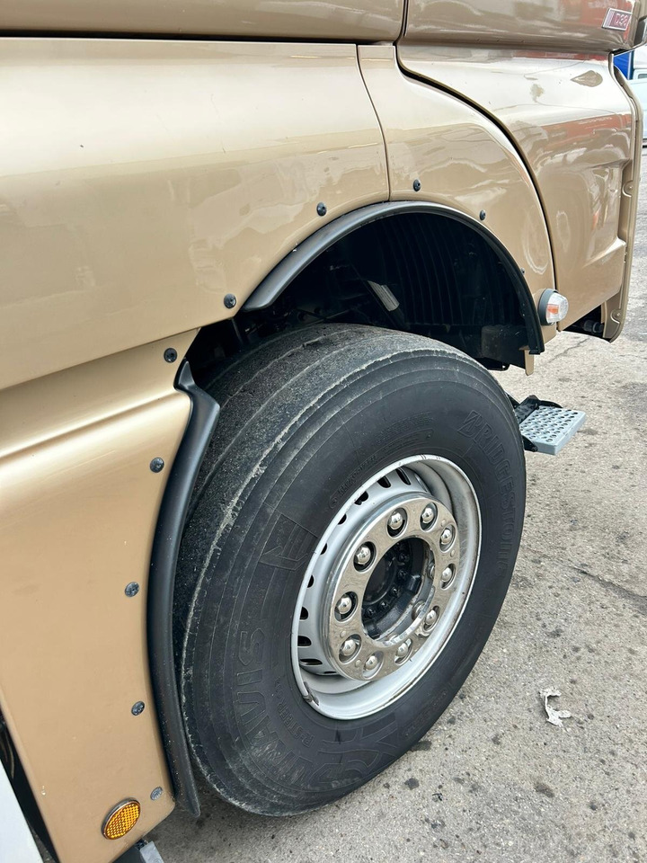 MAN TGX 33.640 6x4 BB TGX 33.640 6x4 BB, Retarder, zZGG 180.000kg - Tegljač: slika MAN TGX 33.640 6x4 BB TGX 33.640 6x4 BB, Retarder, zZGG 180.000kg - Tegljač MAN TGX 33.640 6x4 BB TGX 33.640 6x4 BB, Retarder, zZGG 180.000kg - Tegljač: slika MAN TGX 33.640 6x4 BB TGX 33.640 6x4 BB, Retarder, zZGG 180.000kg - Tegljač